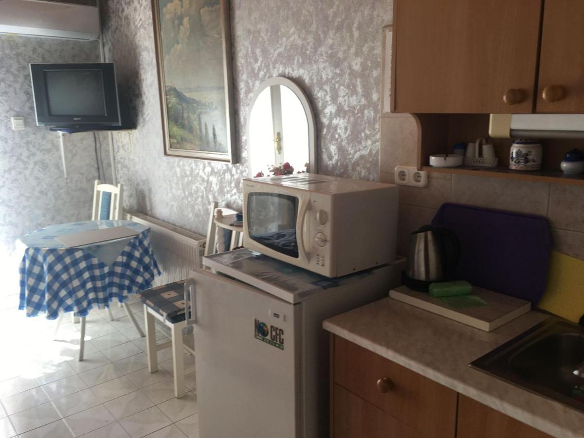Gizella Haz Apartment Keszthely Bagian luar foto