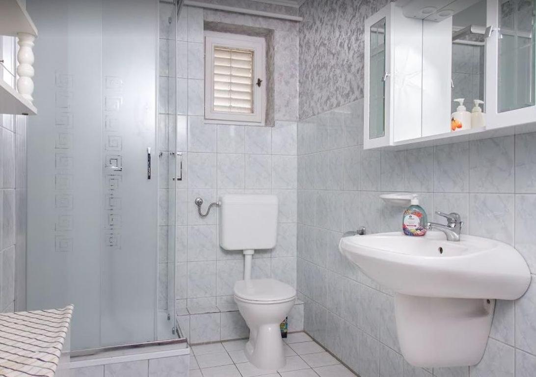Gizella Haz Apartment Keszthely Bagian luar foto
